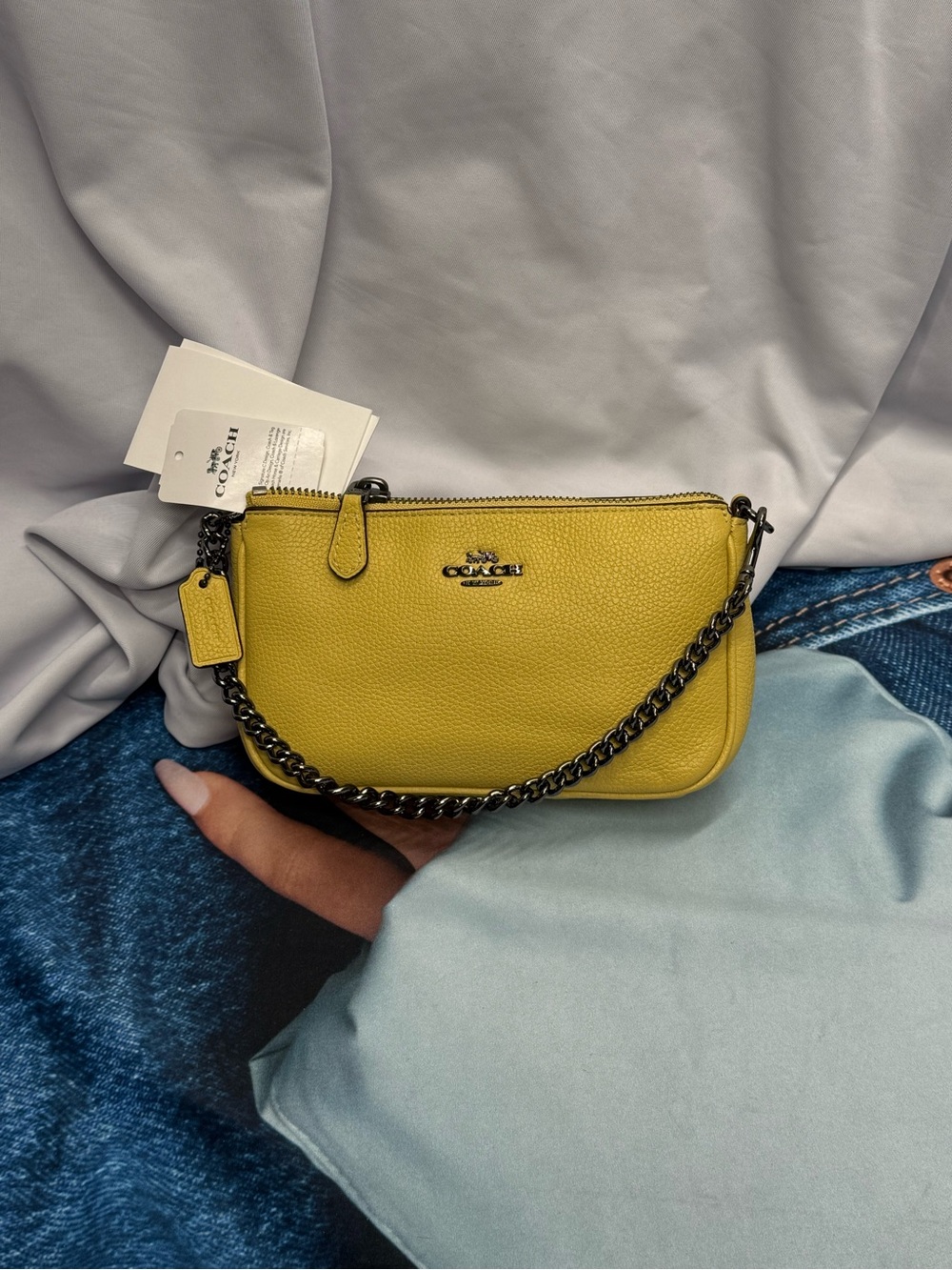 (new+tag) Coach large wristlet nolita 19 sunflower yellow fit iPhone Pro Max - Picture 8 of 12